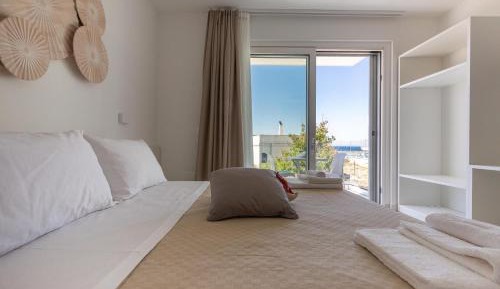 Studio with Sea View