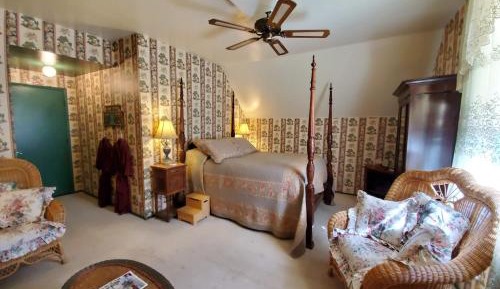 Queen Suite