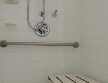 Queen Room - Disability Access