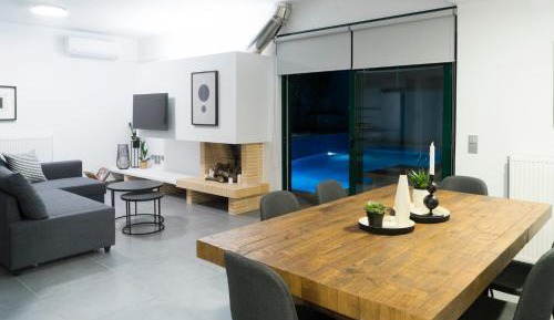 Two Bedroom Apartment Private Pool and Sea View