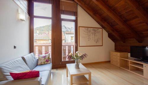 Penthouse Apartment (2 Adults)