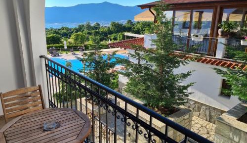 Double or Twin Room with Lake View