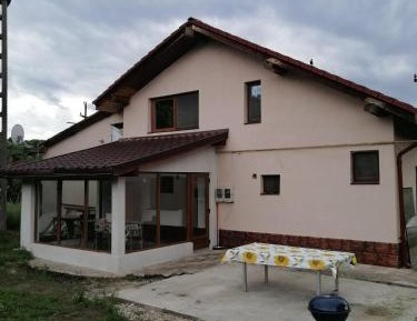 Villa with Garden View