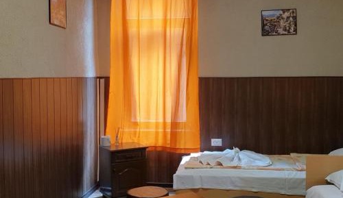 Twin Room with Shared Bathroom