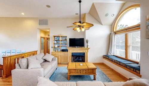 Four bedroom holiday home 
