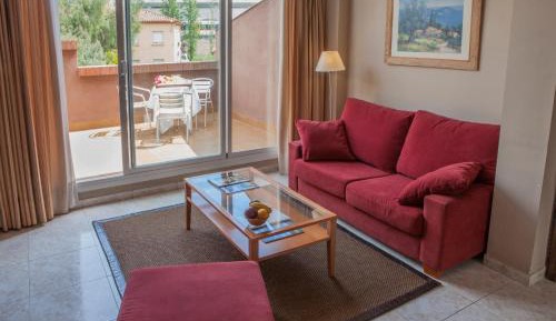 Duplex Apartment (3 Adults)
