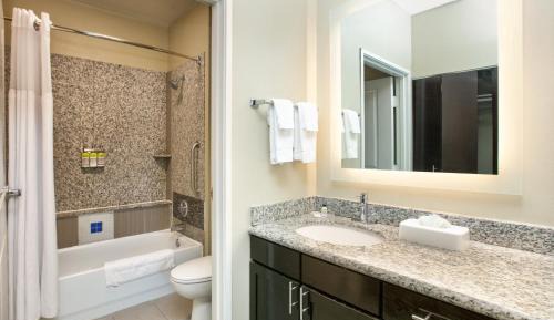 Studio Suite with Two Double Beds