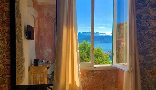 Queen Room with Sea View