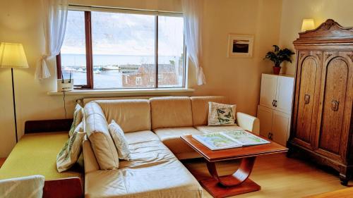 Triple Room with Mountain View