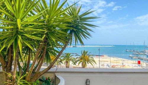 Apartment with Terrace with Sea View