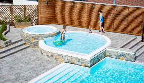 Double or Twin Room with Lake View