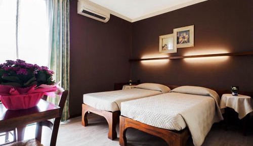 Large Double or Twin Room