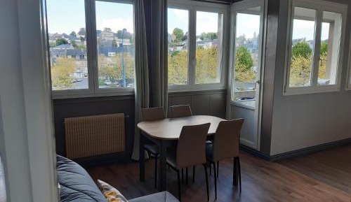 Apartment with Balcony