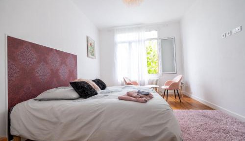 Double Room with Private External Bathroom