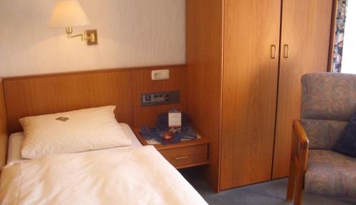 Economy Single Room