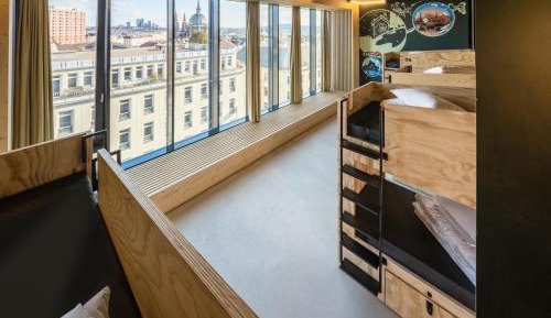 Bed in a 10-12 mixed Shared Room