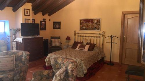 Quadruple Room with Private Bathroom
