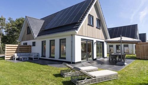 Four-Bedroom Holiday Home