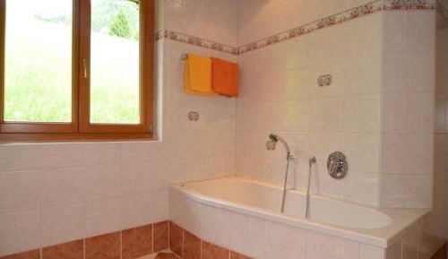 One-Bedroom Apartment with Balcony