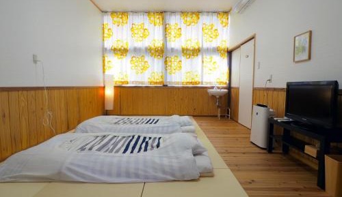 Quadruple Room with Private External Bathroom