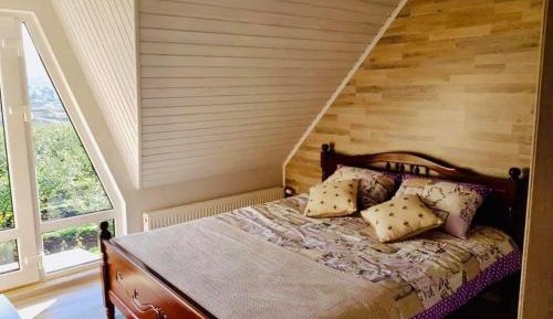 Queen Room with Balcony