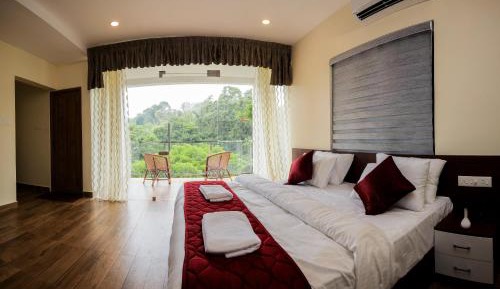 Suite with Balcony