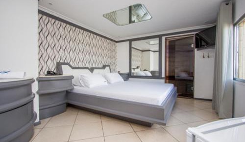 King Suite with Spa Bath