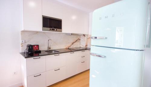  Apartment ( 2nd Floor)