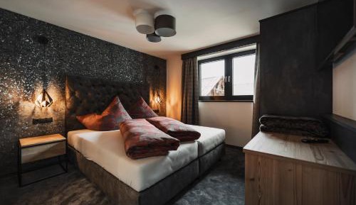 Apartment 3 with Shower 