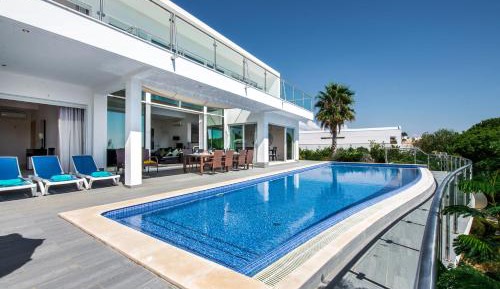 Villa with Sea View