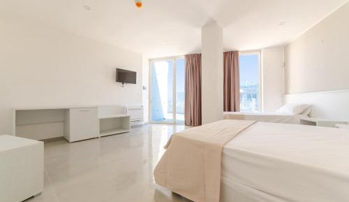 Triple Room with Sea View