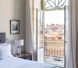 King Room with Balcony