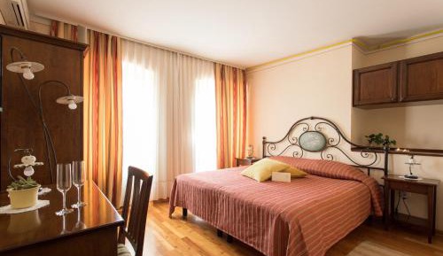 Standard King Room