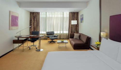 Business Class Room with 15% Discount on Food and Soft Beverages