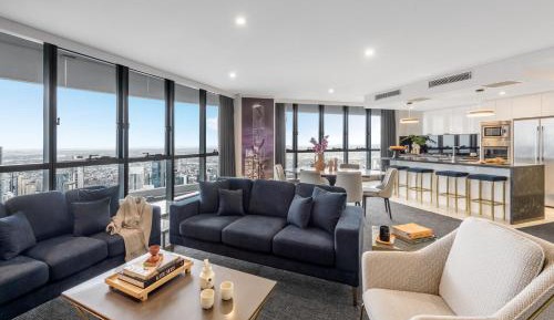 Three Bedroom Parkland Penthouse 