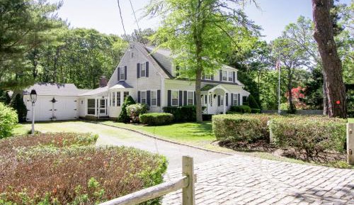 Four bedroom holiday home 
