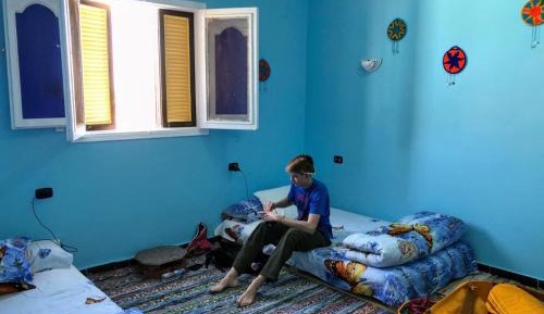 Single Bed in Male Dormitory Room with Shared Bathroom