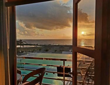 Deluxe Double Room with Balcony and Sea View