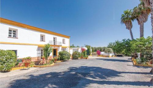 Six-Bedroom Holiday Home