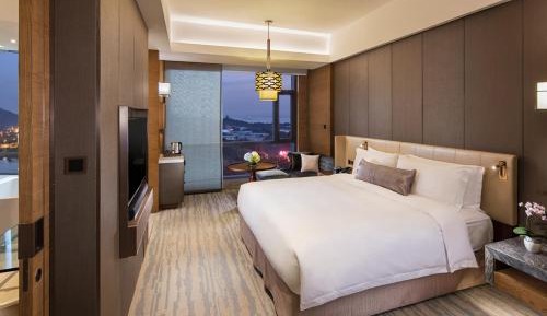 King Classic River View