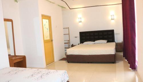 Deluxe Family Room