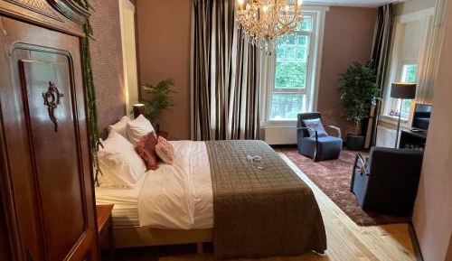 Deluxe Double Room - Front Side