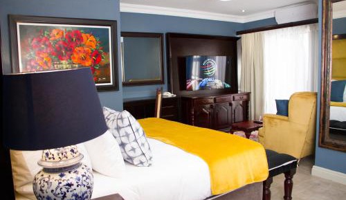 Deluxe Suite
