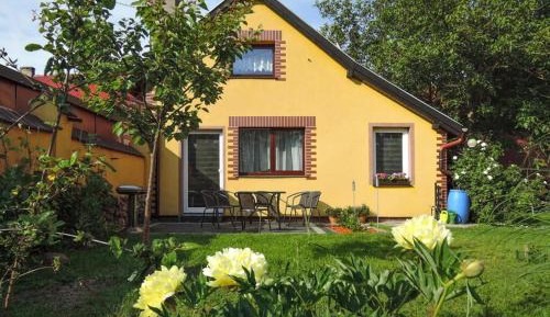 Three-Bedroom Holiday Home 