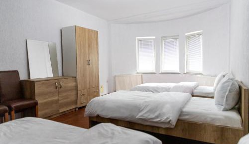 Economy Quadruple Room