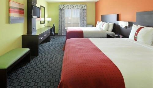 Queen Room with Two Queen Beds