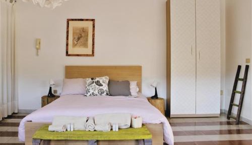 Quadruple Room with Private Bathroom