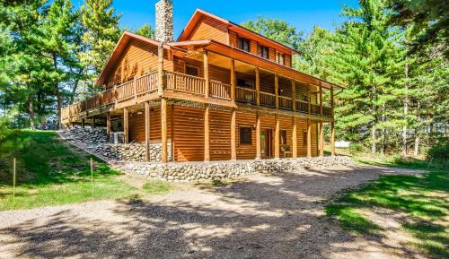 Four bedroom holiday home 