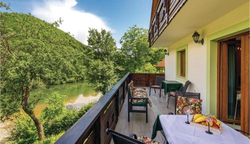 Three-Bedroom Holiday Home 