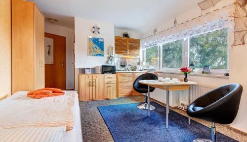 Apartment with Garden View